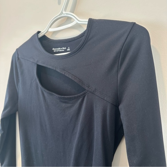 Abercrombie Long Sleeve Cutout Crew Bodysuit small Crewneck Tight Going Out Top - Picture 4 of 12